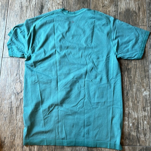 Lululemon mens tee teal green medium - Picture 4 of 5